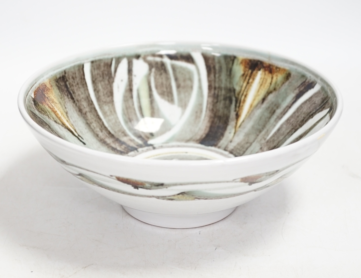Alan Caiger-Smith, a studio pottery lustre bowl, 22cm diameter. Condition -good